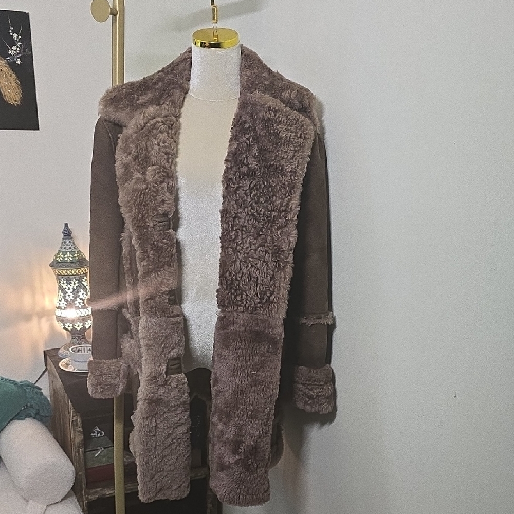 VINTAGE Women’s Suede Coat with Faux Shearling Trim - Brown